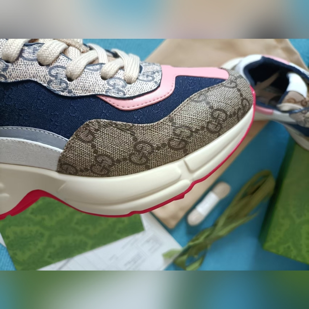 Gucci Navy and Pink Sneakers - Picture 8 of 9